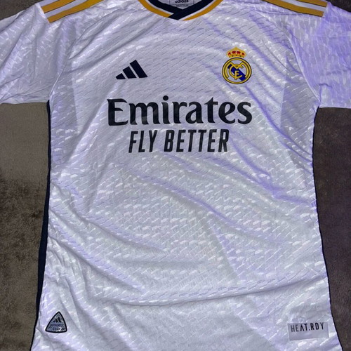 Real Madrid Jersey καινούργιο 10/10 επίσημο αντίγραφο