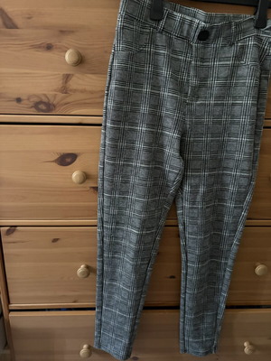 Stradivarius checked pants size 42 like new