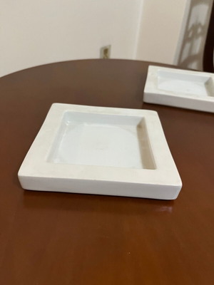 Porcelain bowls like new, set of two, square shape