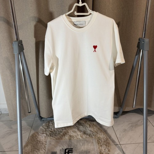 Ami T-shirt new, size Large, white