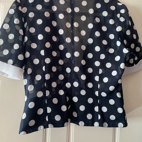 Short jacket with large polka dots, like new, XXL