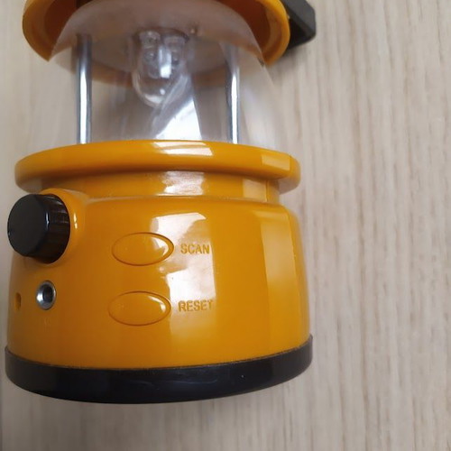 Camping lantern radio like new with fluorescent lamp and speaker