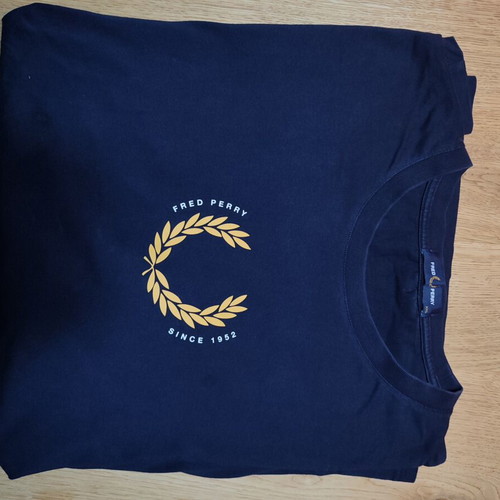 Fred Perry T-shirt XXL navy blue like new
