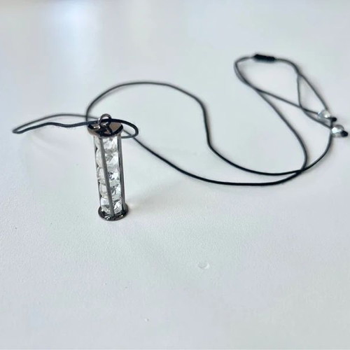 Handmade necklace like new, black