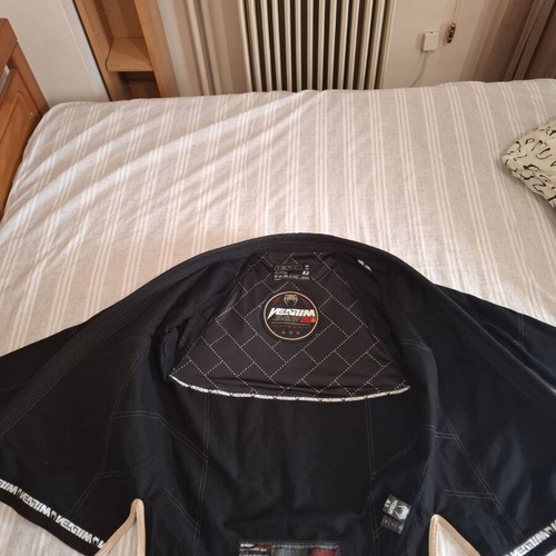 Venum premium kimomo elite 3.0 worn few times