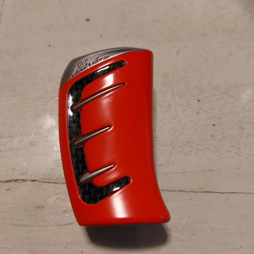 Malboro lighter 00s collectible new