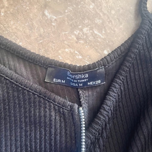 Bershka black dress with zipper medium large like new