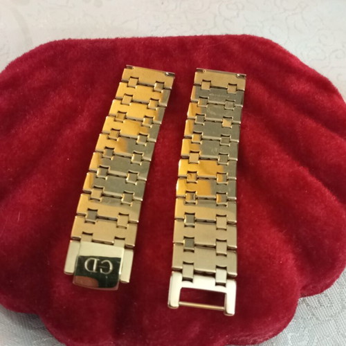 CD bracelet vintage gold filled plaque like new