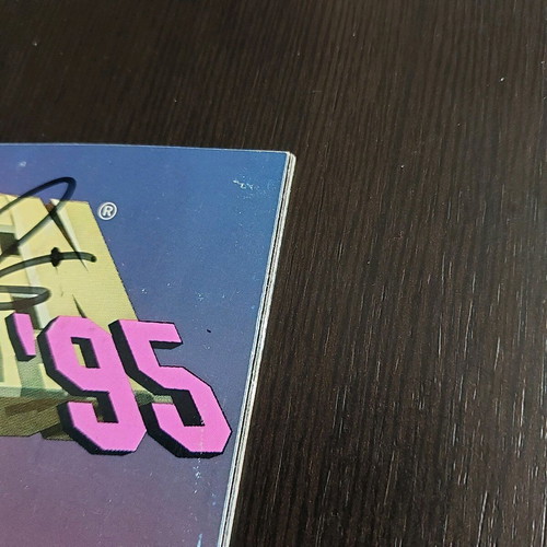 X-men Annual '95 used with signature, Marvel Comics