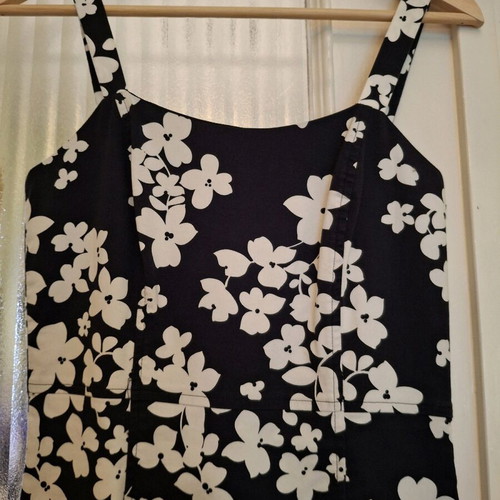 Miss Simbolo floral dress black and white used