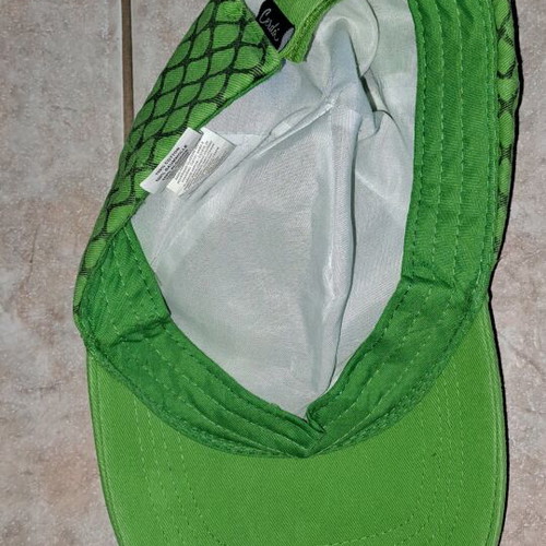 Children's hat used, size XS, for ages 5 to 6