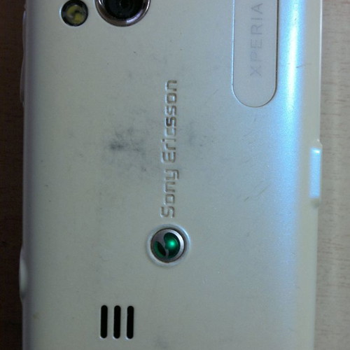 Sony Ericsson X10 Mini for parts without battery and charger