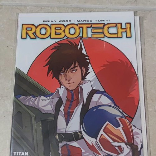 Robotech manga new, 77 issues by Titan Books