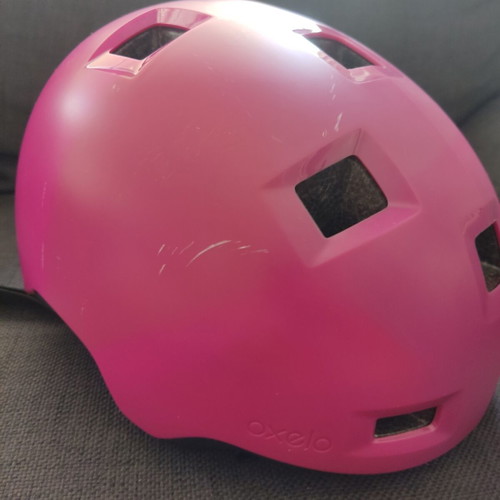 Oxelo helmet like new