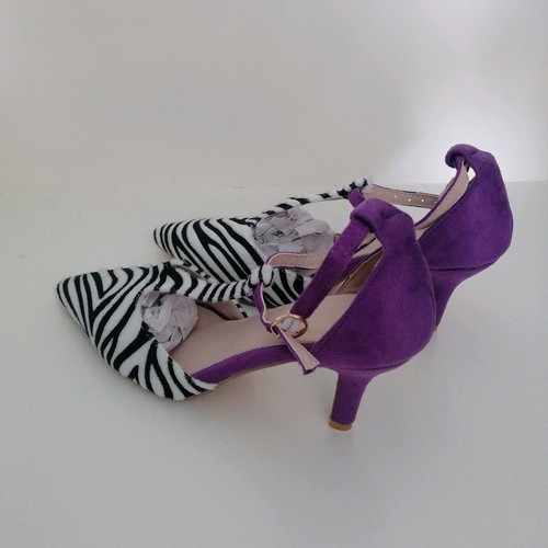 Suede pumps new size 39 with zebra pattern and purple details