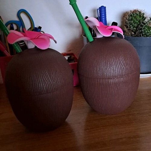 Plastic cups used, set of two