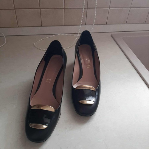 Vera Pelle pumps like new, size 39, 6cm heel, black-gold