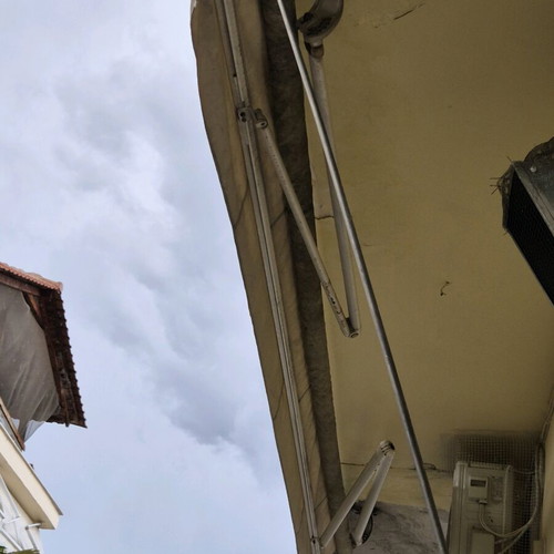 Awning 3.30m x 7m like new with new arms