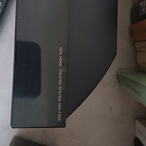 Sony Home Theatre System DAV F300 like new