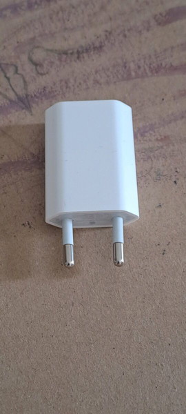 Apple Charger φορτιστής a1400..σε άριστη κατάσταση
