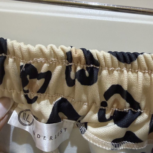 Wanderlust set, black and beige