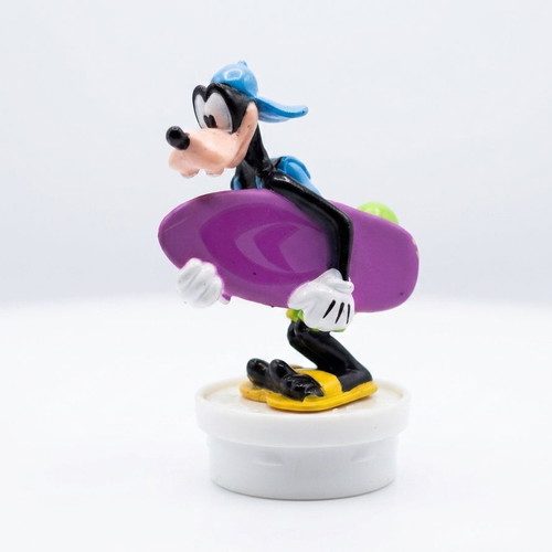 Goofy collectible figure Nestlé surfer like new