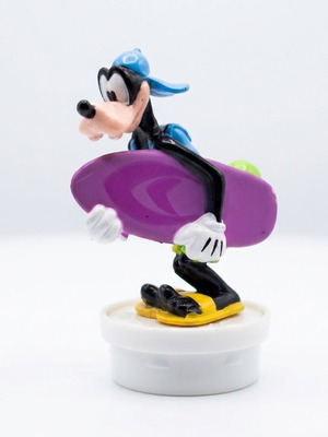 Goofy collectible figure Nestlé surfer like new