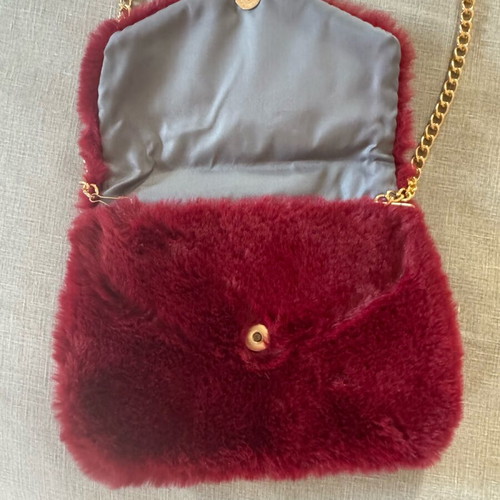 Children's furry bag like new, burgundy