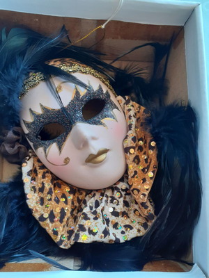 Venetian Black/Gold Doll Mask new with certificate