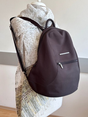 Kipling Oxygen brown backpack like new