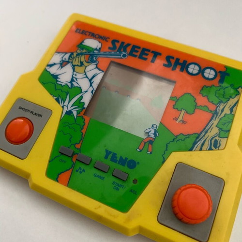 Yeno Electronic Skeet Shoot vintage LCD handheld game like new