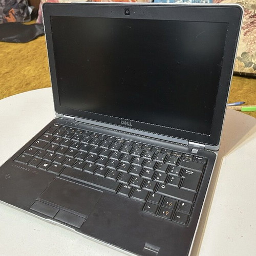 Dell Latitude E6230 laptop like new, 12GB RAM, 128GB SSD