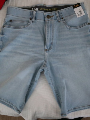Lee Jean bermuda shorts new, size M, blue