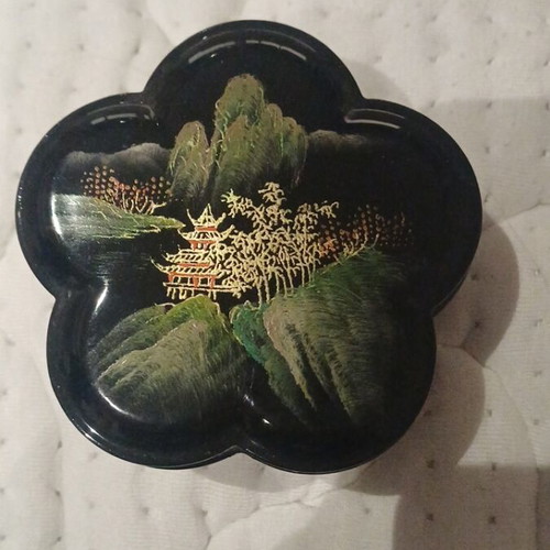 Russian handpainted box like new