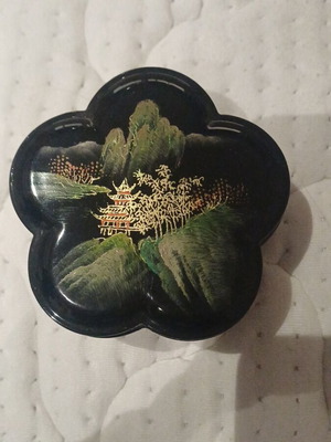 Russian handpainted box like new