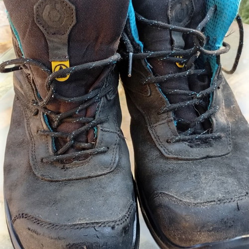 Safety Boots ESD size 42 used with anti-slip sole