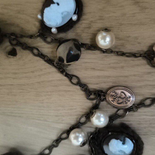 Necklace chain with brown wool fabric and metal details, unused
