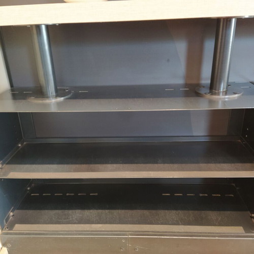 Metal shelf like new with 4cm wooden top