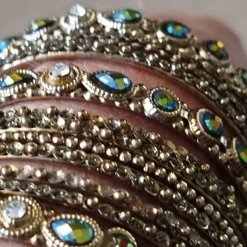 Indian Choodiyan Bracelets like new, pack of 16 with Polki Kundan design