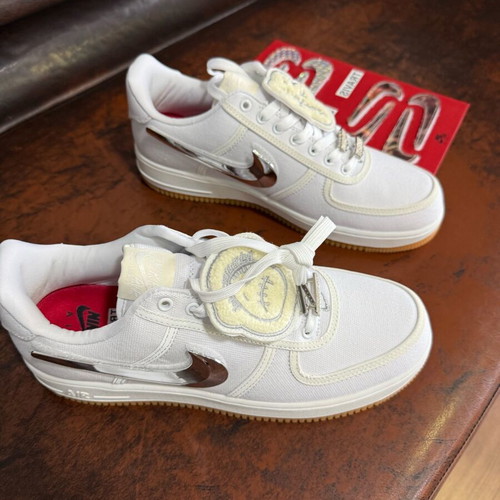 Nike Travis Scott x Air Force 1 Travis Scott παπούτσια μέγεθος 44 άσπρα σαν καινούργιο