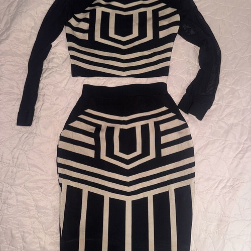 Bandage skirt and top like new