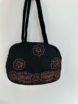 Velvet shoulder bag new, black with embroidery and zipper