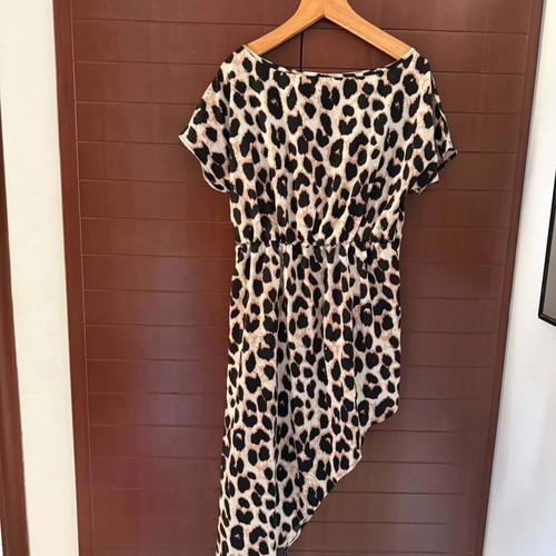 Emery Rose asymmetrical long blouse XL like new, leopard print