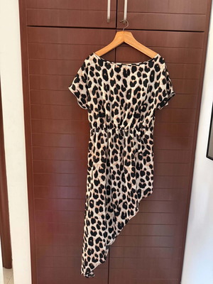 Emery Rose ασύμμετρη μακριά μπλούζα XL σαν καινούργιο, leopard print