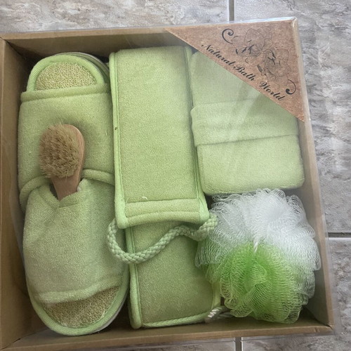 Bath products set new with sponges and slippers