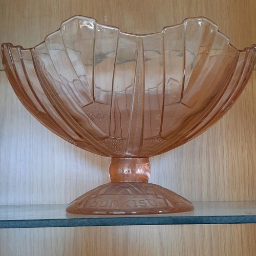 Bowl Sunkist pink glass collectible, used