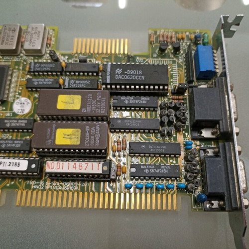 Vintage Trident graphics card like new