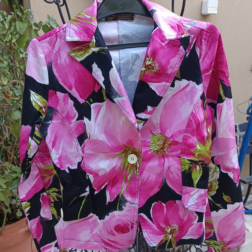 Rinascimento floral jacket size S like new, cotton 97%