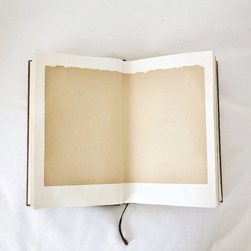 Refurbished book To Kane-Oti-Theleis with stones and 92 pages