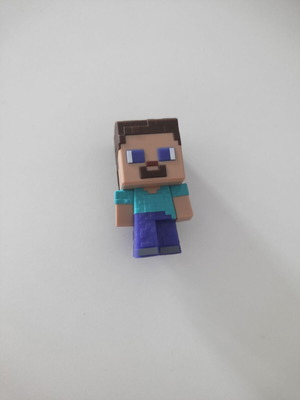 Kinder Minecraft Steve figure like new